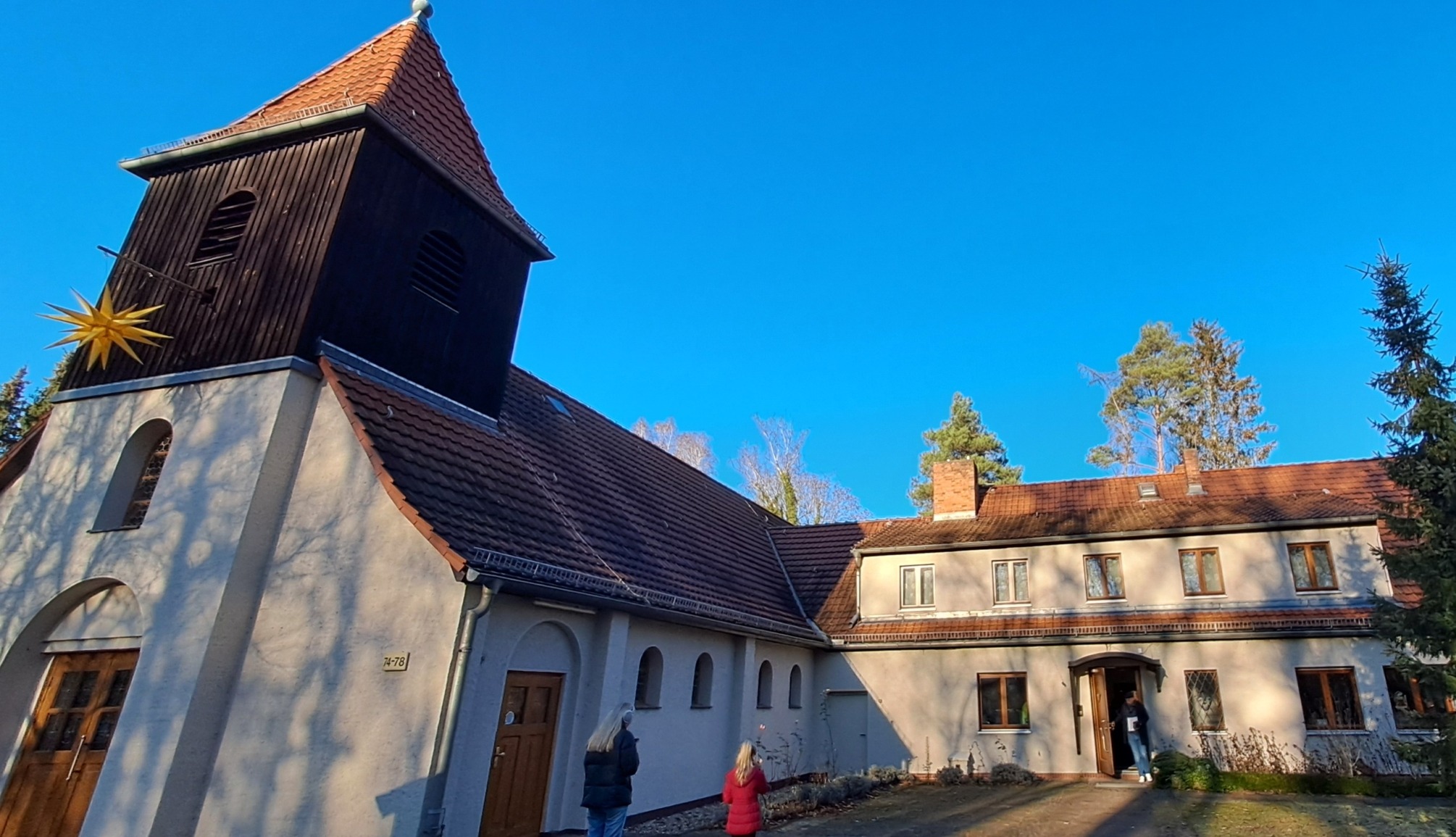 St. Marien Maternitas außen 4